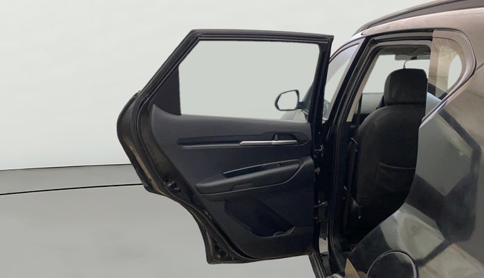 2021 KIA SONET HTK PLUS 1.0 IMT, Petrol, Manual, 73,291 km, LHS Rear Door