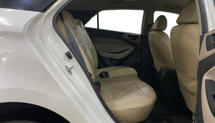 2018 Hyundai Elite i20 SPORTZ 1.2, Petrol, Manual, 43,480 km, Right Side Rear Door Cabin