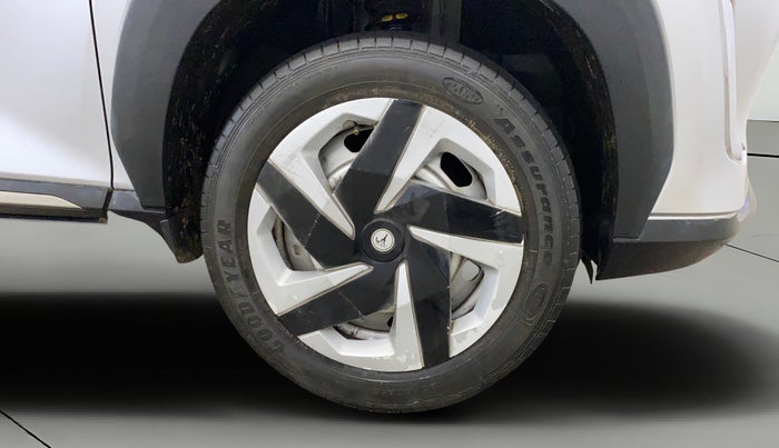 2022 Nissan MAGNITE XV EXECUTIVE, CNG, Manual, 49,559 km, Right Front Wheel