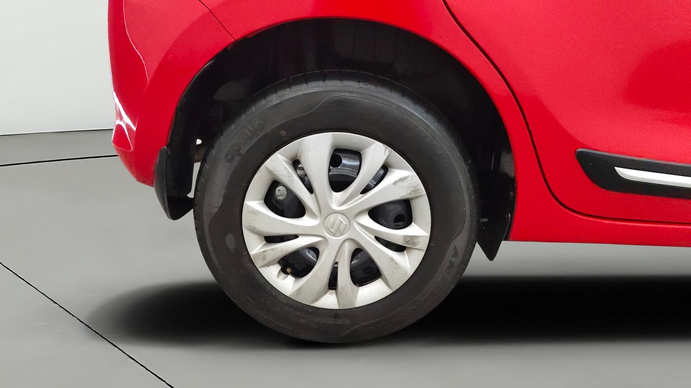 2020 Maruti Swift VXI, Petrol, Manual, 23,735 km, Right Rear Wheel