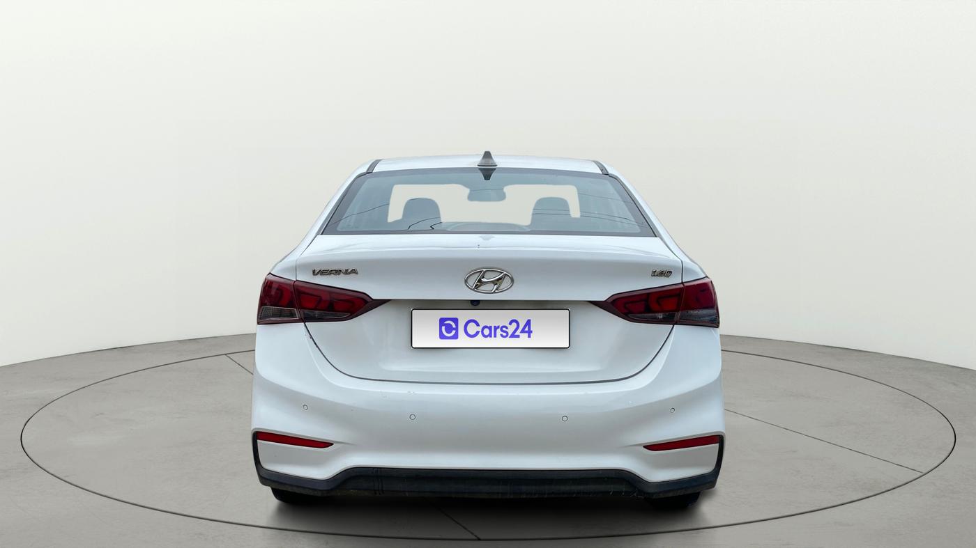 2018 Hyundai Verna 1.6 EX CRDI, Diesel, Manual, 80,426 km, Back/Rear
