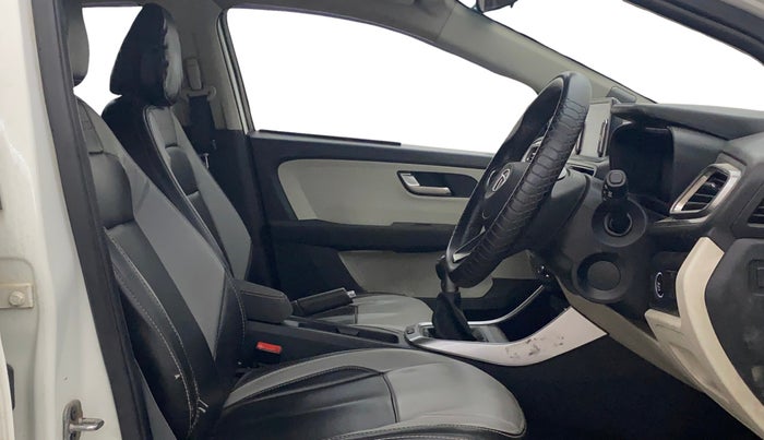 2021 Tata ALTROZ XZ PETROL, Petrol, Manual, 47,347 km, Right Side Front Door Cabin