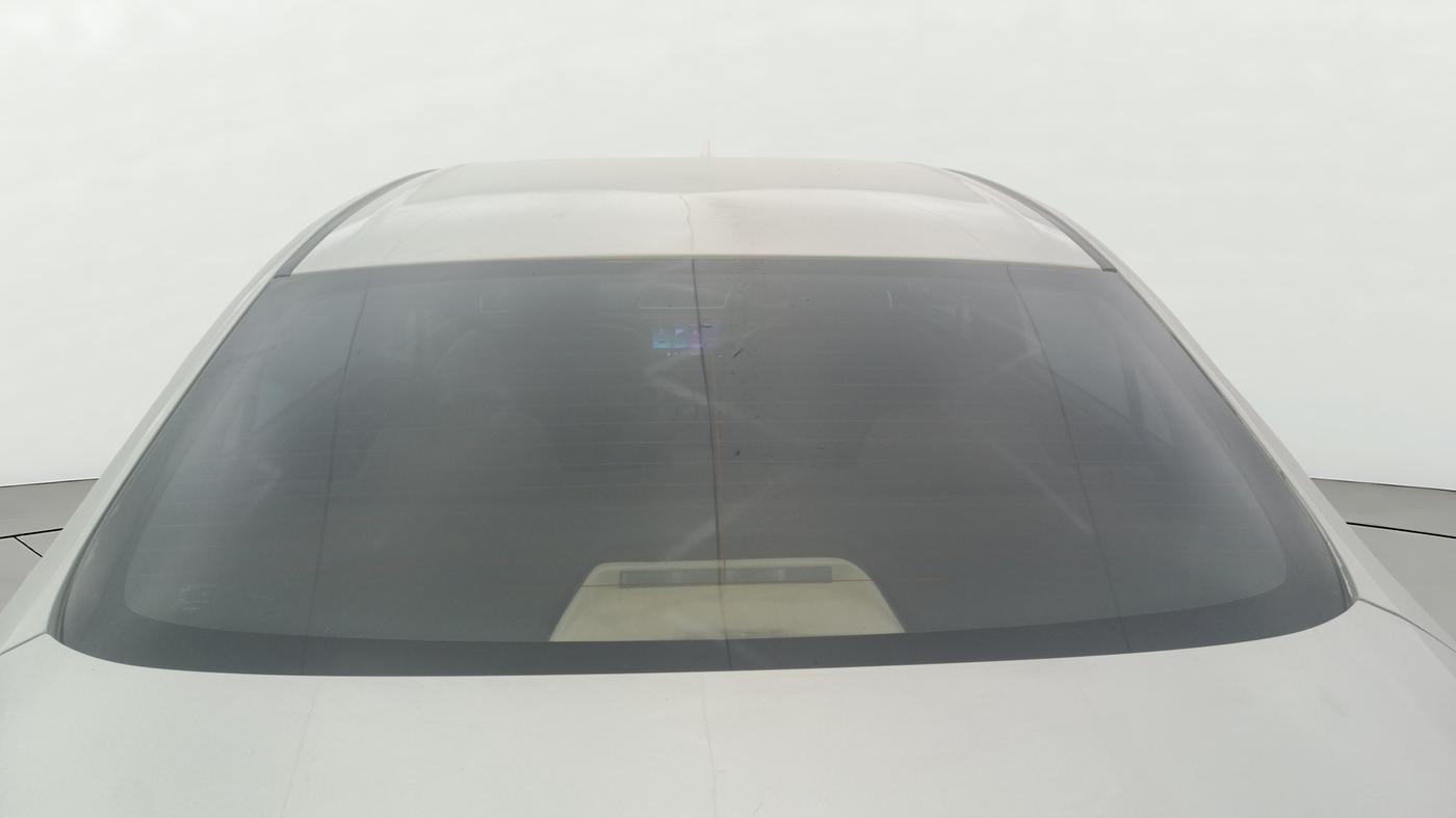 2015 Maruti Ciaz VDI +, Diesel, Manual, 1,19,921 km, Rear Windshield