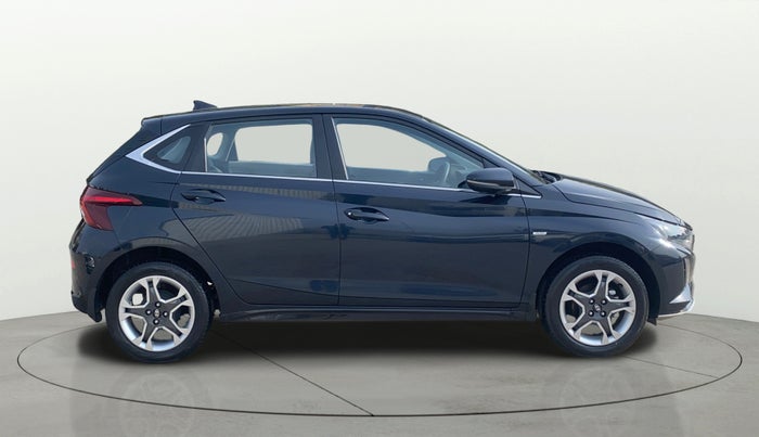 2023 Hyundai NEW I20 SPORTZ 1.2 IVT, Petrol, Automatic, 16,457 km, Right Side View