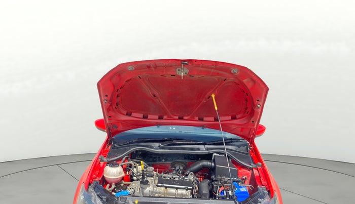 2017 Volkswagen Polo COMFORTLINE 1.2L, Petrol, Manual, 35,229 km, Open Bonet