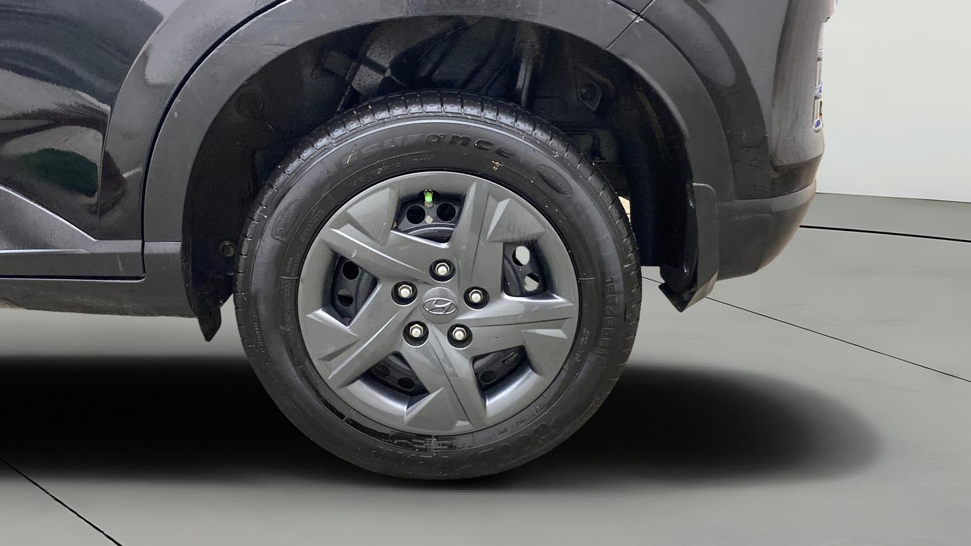 2023 Hyundai VENUE S(O) 1.2, Petrol, Manual, 18,060 km, Left Rear Wheel