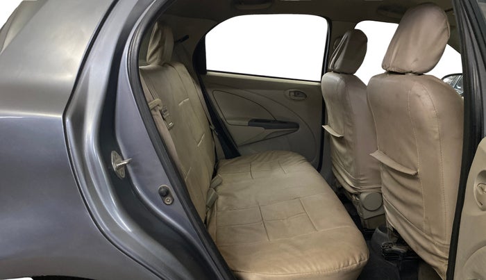 2016 Toyota Etios Liva GD, Diesel, Manual, 1,08,063 km, Right Side Rear Door Cabin