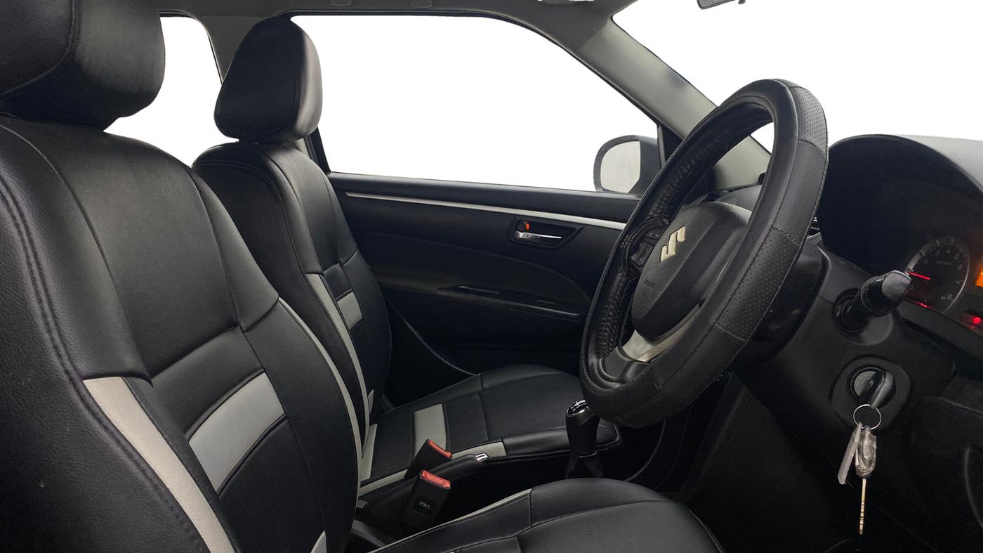 2014 Maruti Swift ZXI, Petrol, Manual, 1,13,160 km, Right Side Front Door Cabin