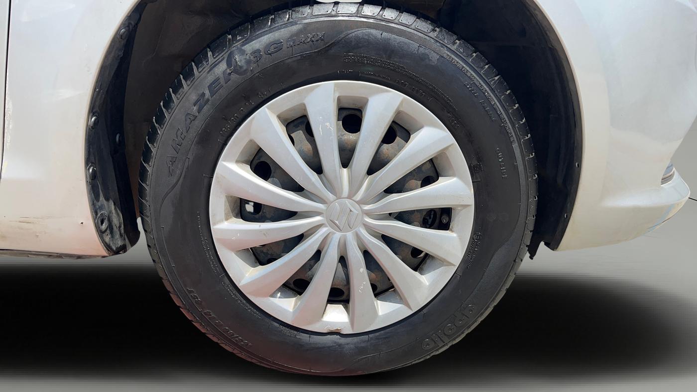 2017 Maruti Dzire VXI, Petrol, Manual, 1,09,972 km, Right Front Wheel