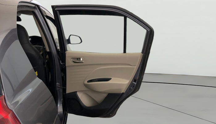 2019 Hyundai NEW SANTRO SPORTZ CNG, CNG, Manual, 85,842 km, RHS Rear Door