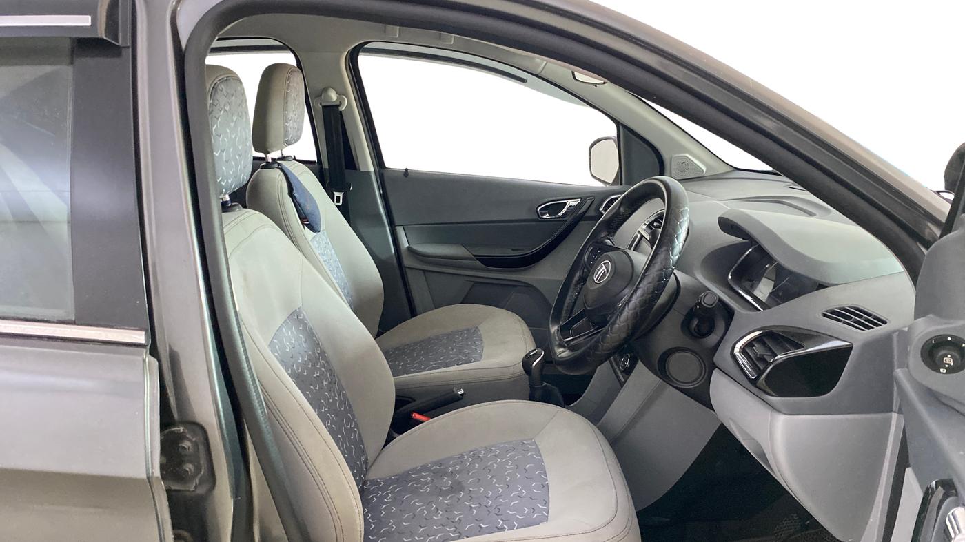 2020 Tata TIGOR XZ PLUS PETROL, Petrol, Manual, 67,930 km, Right Side Front Door Cabin