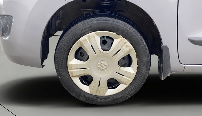 2014 Maruti Wagon R 1.0 VXI, Petrol, Manual, 88,365 km, Left Front Wheel