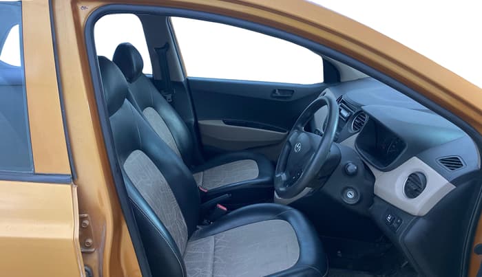 2013 Hyundai i10 MAGNA 1.2, CNG, Manual, 34,730 km, Right Side Front Door Cabin
