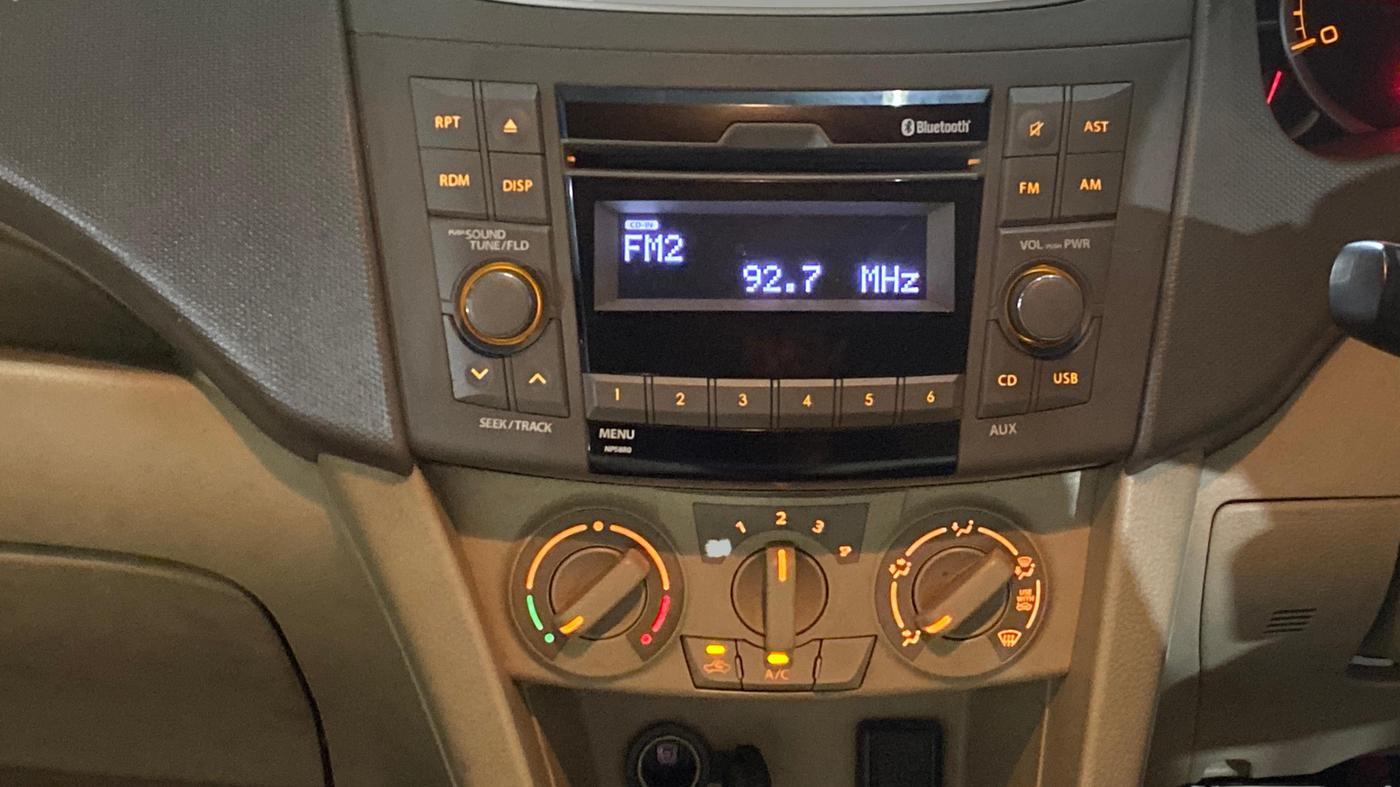 2017 Maruti Ertiga VXI, Petrol, Manual, 52,309 km, Air Conditioner