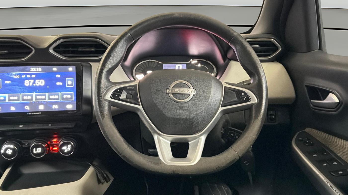2022 Nissan MAGNITE XL, Petrol, Manual, 28,339 km, Steering Wheel Close Up