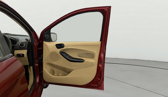 2019 Ford Figo Aspire TITANIUM 1.2 PETROL, Petrol, Manual, 1,14,033 km, RHS Front Door