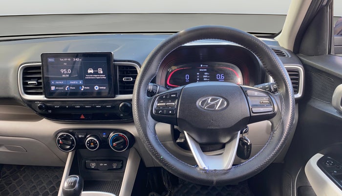 2022 Hyundai VENUE S 1.2, Petrol, Manual, 37,067 km, Steering Wheel Close Up