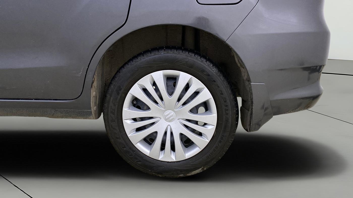 2017 Maruti Ertiga VXI CNG, CNG, Manual, 92,727 km, Left Rear Wheel
