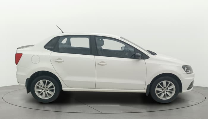 2017 Volkswagen Ameo COMFORTLINE 1.2L, Petrol, Manual, 1,39,949 km, Right Side View