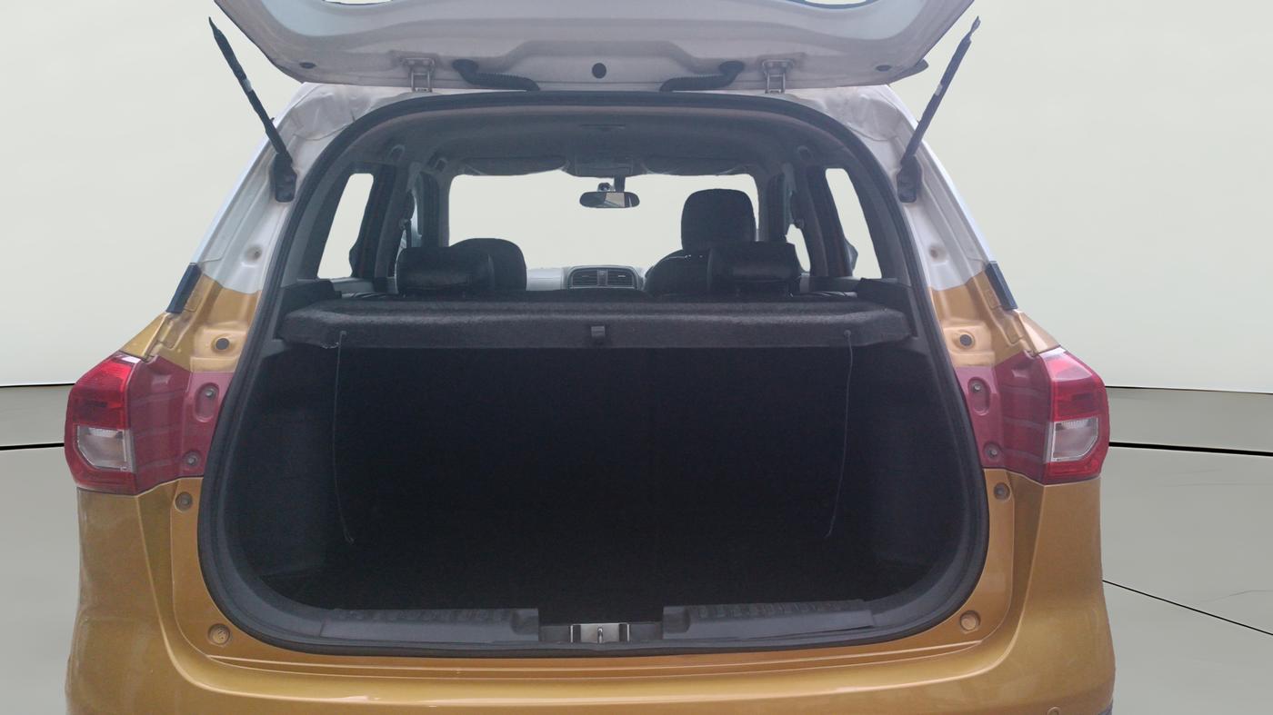 2016 Maruti Vitara Brezza ZDI PLUS DUAL TONE, Diesel, Manual, 54,357 km, Boot Open Zoomed View