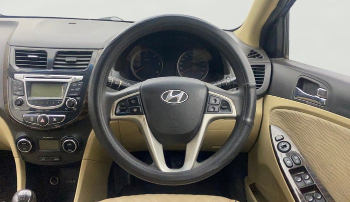 2014 Hyundai Verna FLUIDIC 1.6 CRDI SX, Diesel, Manual, 1,04,935 km, Steering Wheel Close Up