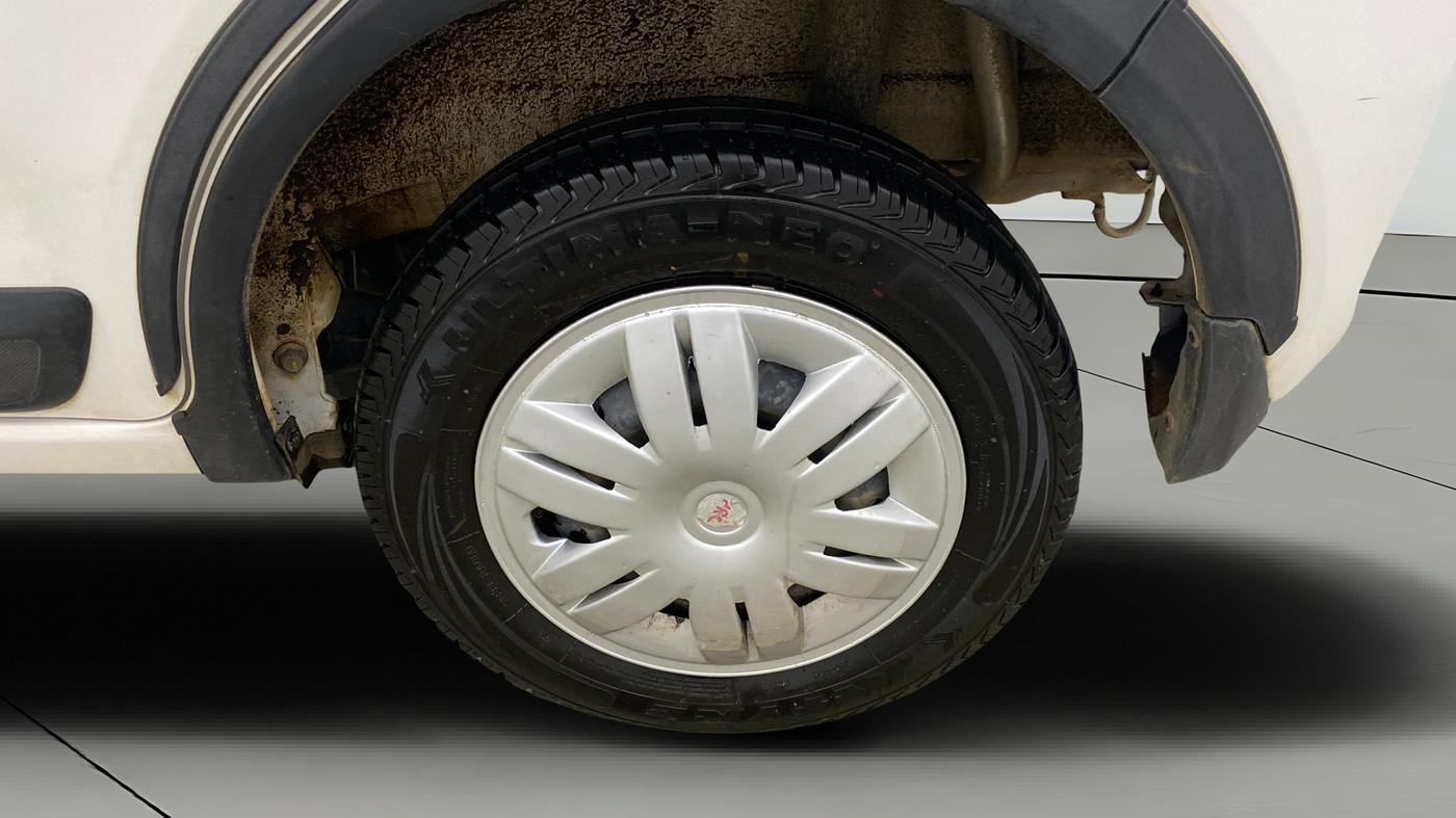 2023 Maruti Alto K10 VXI AMT, Petrol, Automatic, 9,145 km, Left Rear Wheel