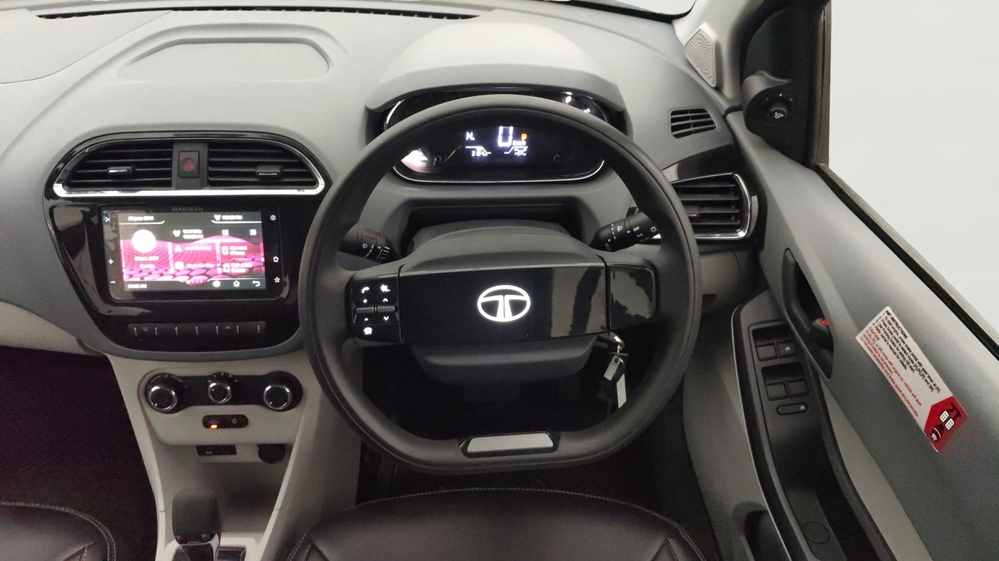 2025 Tata Tiago XTA CNG , CNG, Automatic, 3,158 km, Steering Wheel Close Up
