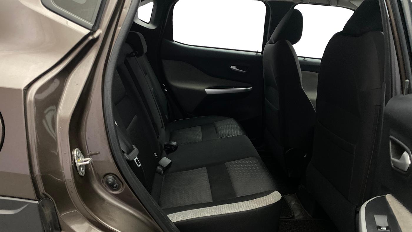 2023 Nissan MAGNITE XV TURBO, Petrol, Manual, 45,170 km, Right Side Rear Door Cabin