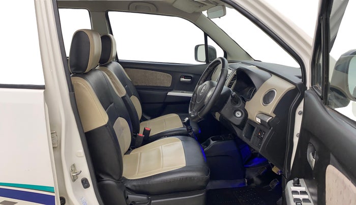 2016 Maruti Wagon R 1.0 VXI, Petrol, Manual, 45,423 km, Right Side Front Door Cabin