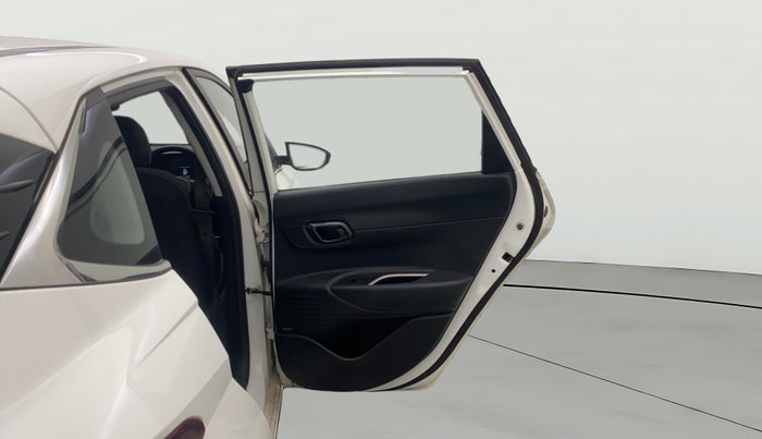 2021 Hyundai NEW I20 ASTA (O) 1.2 MT, Petrol, Manual, 19,506 km, RHS Rear Door