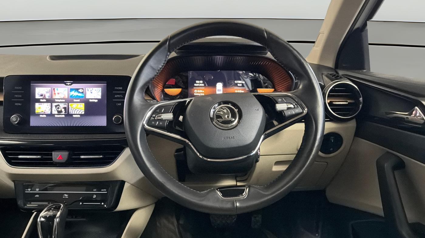 2023 Skoda SLAVIA STYLE 1.0L TSI AT, Petrol, Automatic, 17,785 km, Steering Wheel Close Up