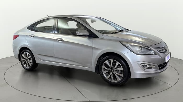 2015 Hyundai Verna FLUIDIC 4S 1.6 VTVT SX, Petrol, Manual, 71,922 km, Right Front Diagonal