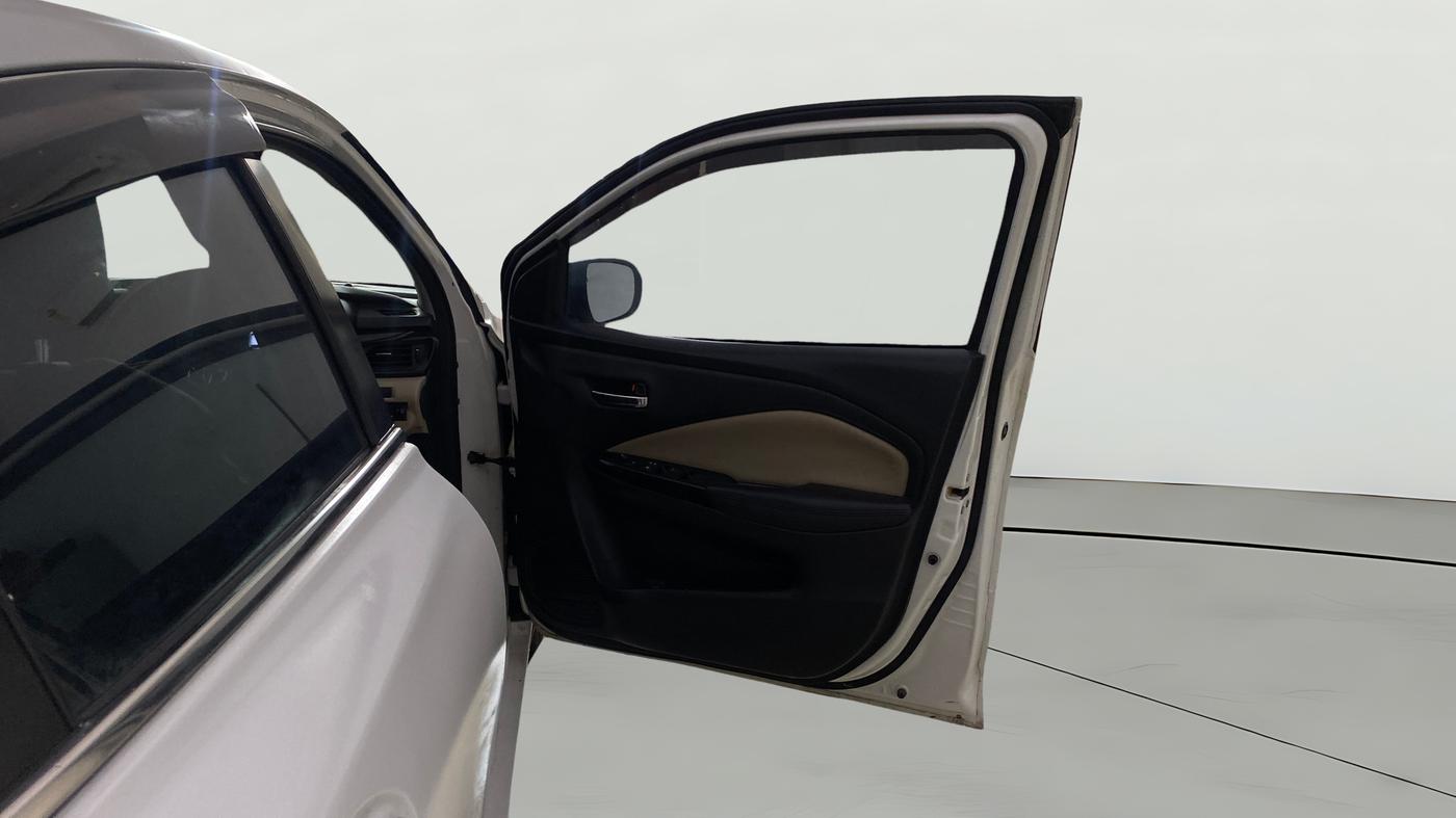 2023 Toyota Glanza G E-CNG, CNG, Manual, 74,710 km, RHS Front Door