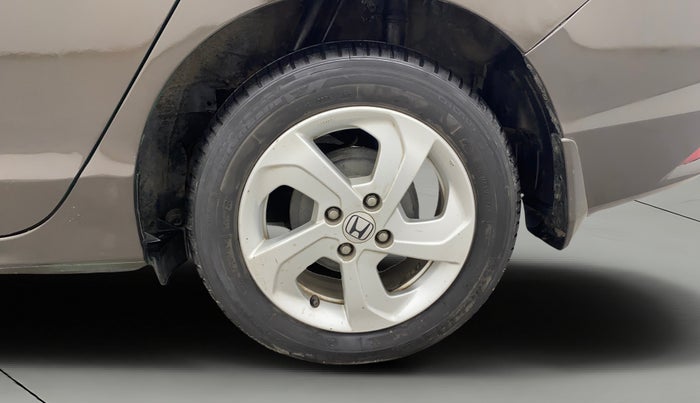 2015 Honda City 1.5L I-VTEC VX, Petrol, Manual, 1,04,537 km, Left Rear Wheel