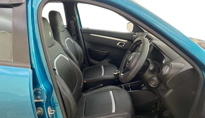 2022 Renault Kwid CLIMBER MT 1.0, Petrol, Manual, 16,369 km, Right Side Front Door Cabin