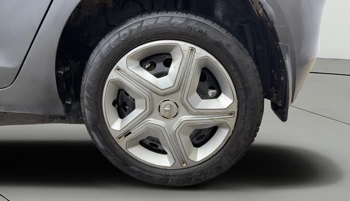 2023 Tata ALTROZ XM PLUS PETROL, Petrol, Manual, 37,024 km, Left Rear Wheel