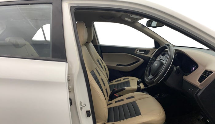 2016 Hyundai Elite i20 ASTA 1.2, Petrol, Manual, 82,901 km, Right Side Front Door Cabin