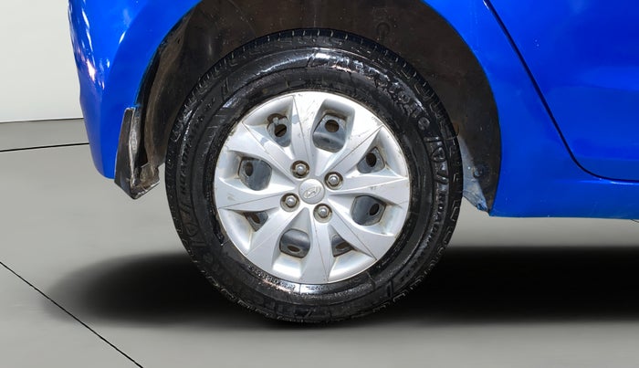 2017 Hyundai Elite i20 SPORTZ 1.2, Petrol, Manual, 1,17,819 km, Right Rear Wheel