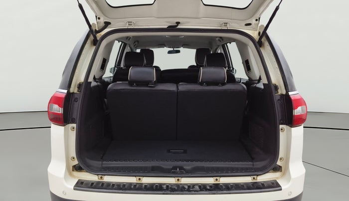2019 Tata Hexa XM PLUS 4X2 7 STR, Diesel, Manual, 1,01,654 km, Boot Open Zoomed View