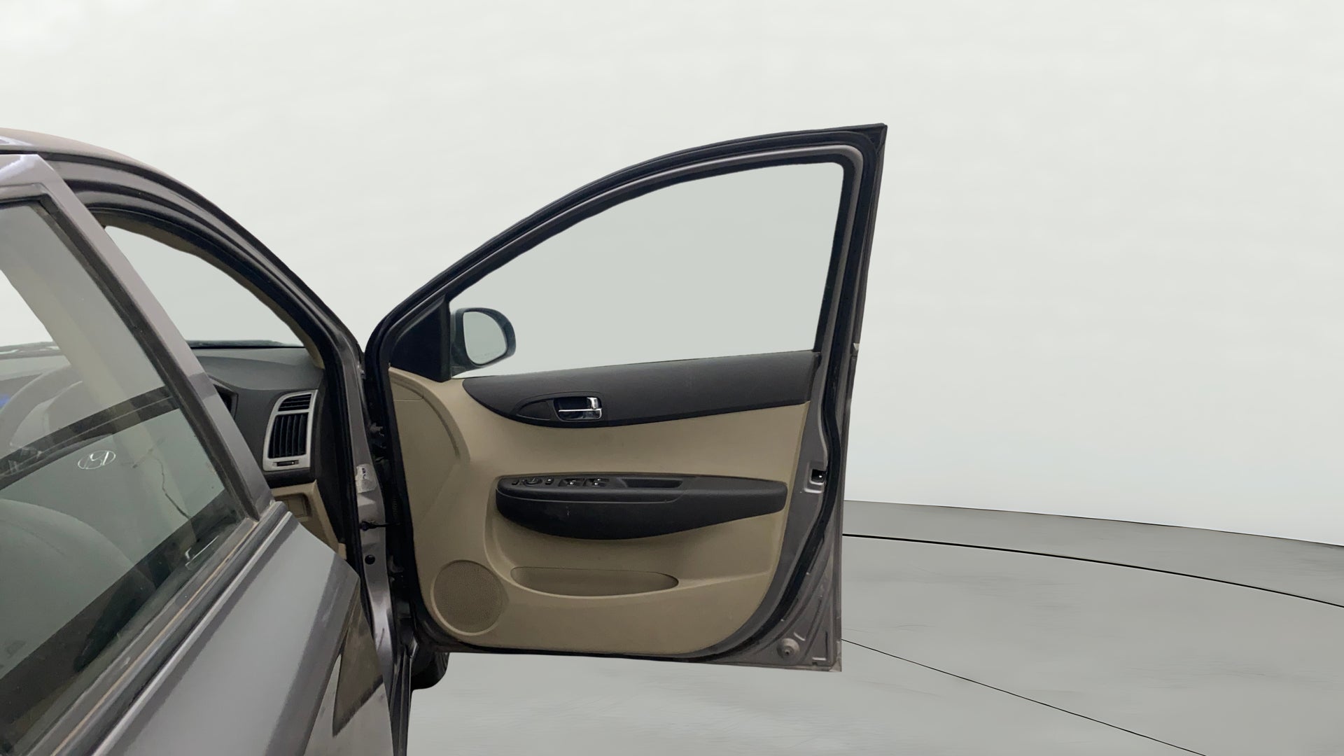 camera-RHS-Front-Door