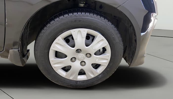 2015 Honda Brio S MT, Petrol, Manual, 49,910 km, Right Front Wheel