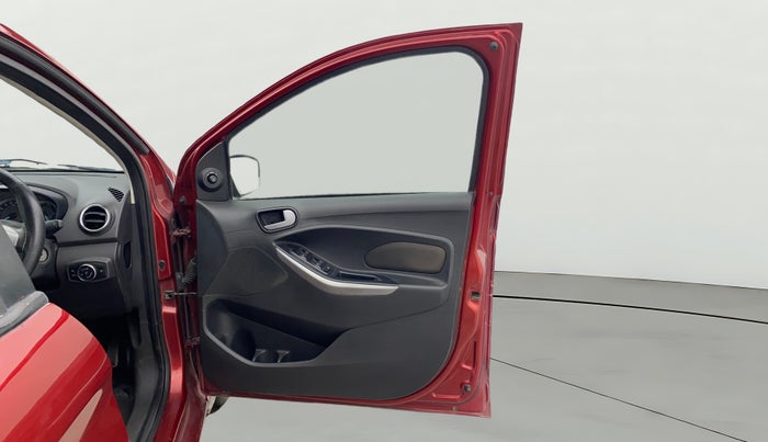 2018 Ford New Figo Titanium 1.5 TDCi Opt, Diesel, Manual, 1,18,136 km, RHS Front Door