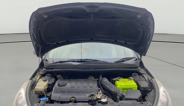 2013 Hyundai Verna FLUIDIC 1.6 CRDI SX, Diesel, Manual, 1,07,728 km, Open Bonet