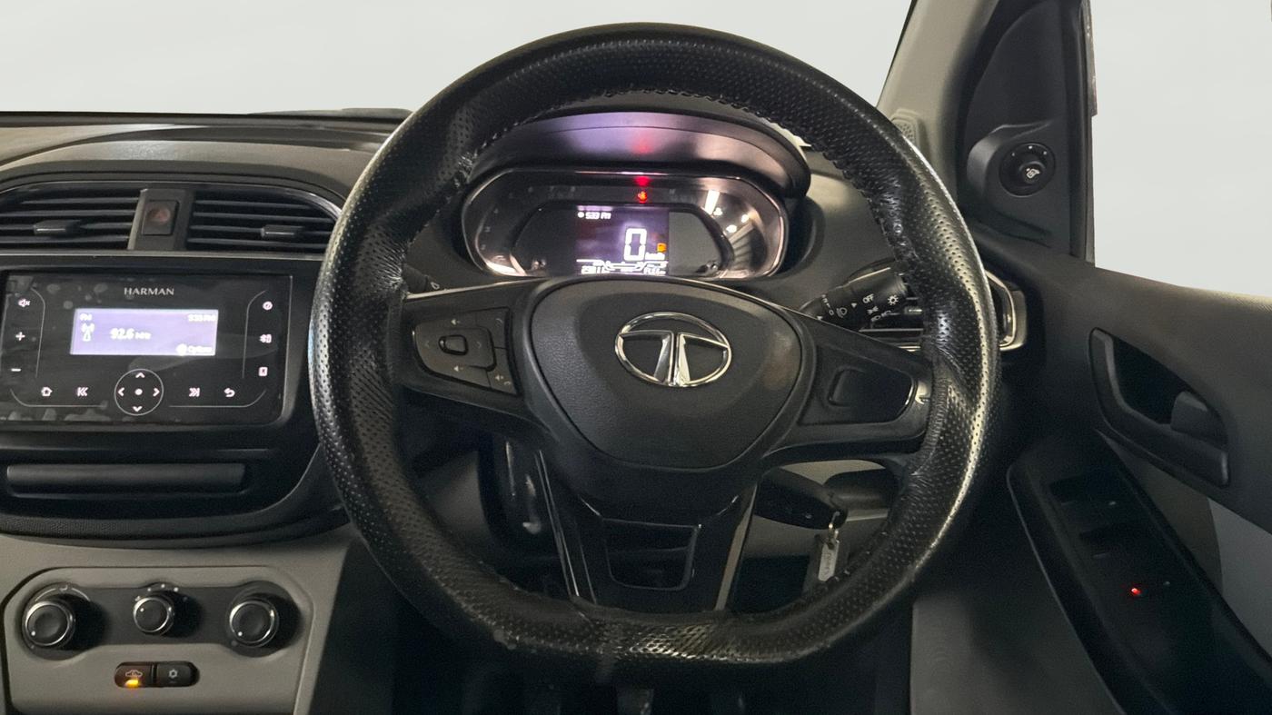 2021 Tata Tiago XT PETROL, Petrol, Manual, 23,803 km, Steering Wheel Close Up