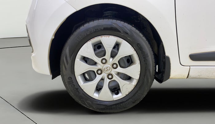 2014 Hyundai Xcent S 1.2, Petrol, Manual, 1,33,901 km, Left Front Wheel