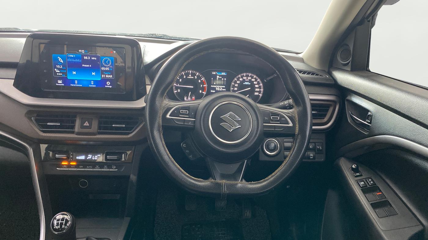 2024 Maruti BREZZA ZXI + SMART HYBRID, Petrol, Manual, 19,853 km, Steering Wheel Close Up
