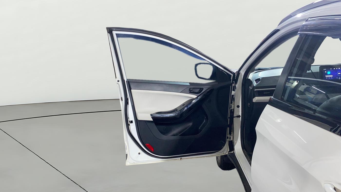 2025 Tata NEXON CREATIVE + SUNROOF 1.2 PETROL, Petrol, Manual, 8,414 km, LHS Front Door