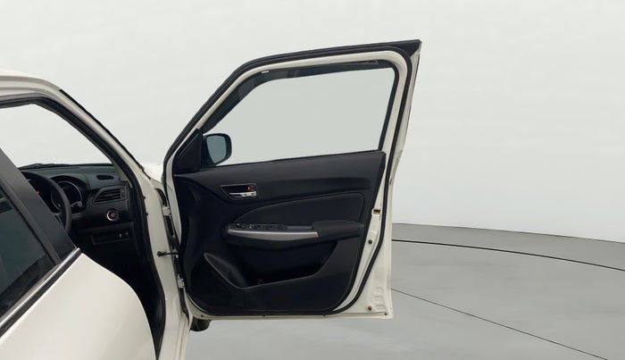 2023 Maruti Swift ZXI AMT, Petrol, Automatic, 14,033 km, RHS Front Door