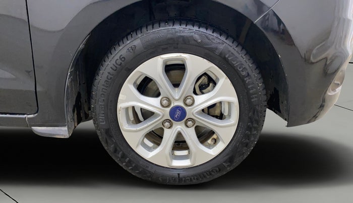 2016 Ford Figo Aspire TITANIUM 1.2 PETROL, Petrol, Manual, 87,714 km, Right Front Wheel