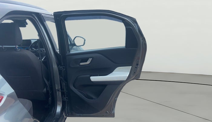 2024 Tata PUNCH Creative Dual Tone MT Sunroof, Petrol, Manual, 25,540 km, RHS Rear Door